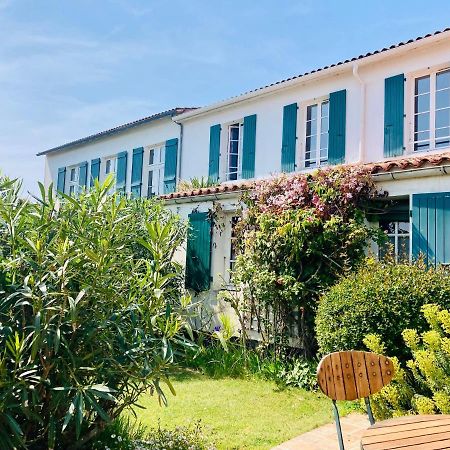 Le Chat Botte Saint-Clement-des-Baleines Luaran gambar