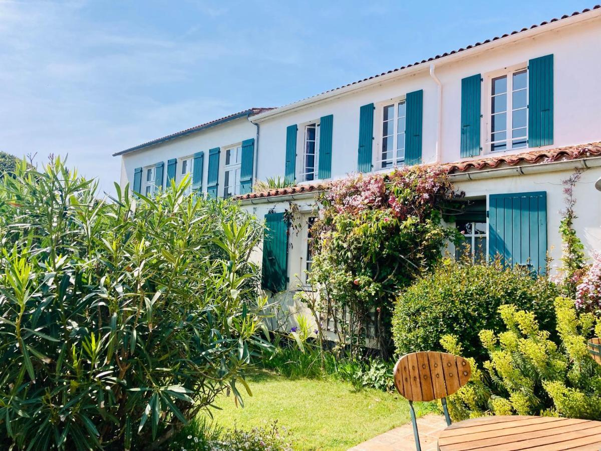 Le Chat Botte Saint-Clement-des-Baleines Luaran gambar